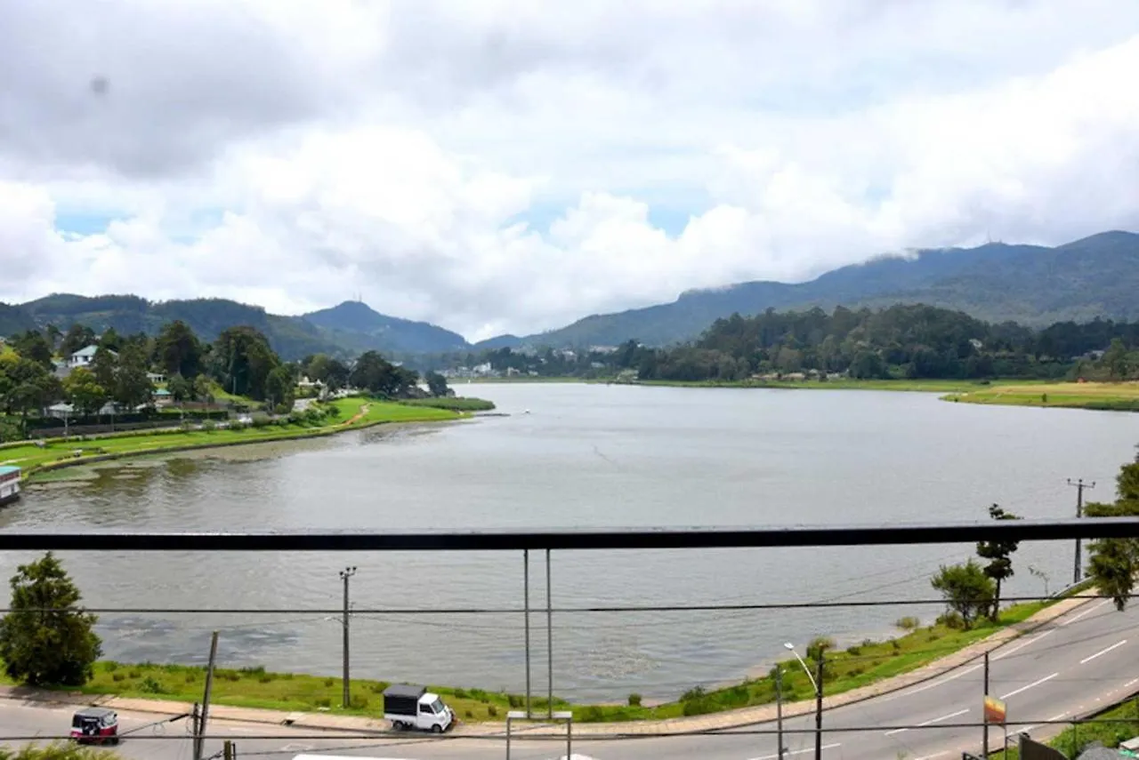 H2O Lakeside Hotel Nuwara Eliya 0*,